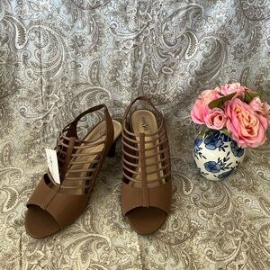 Comfort Plus by Predictions Brown Leather Heels
